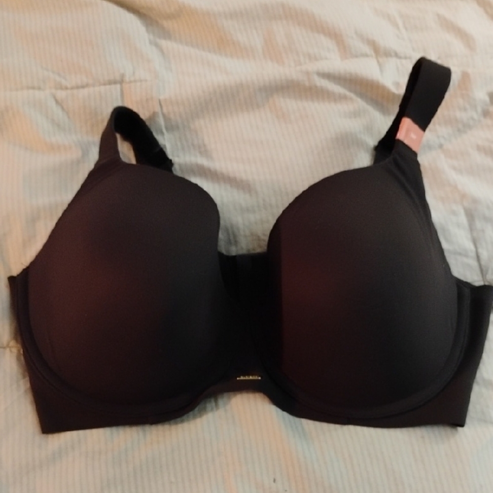 Cacique Size 38F Bra.Color Black